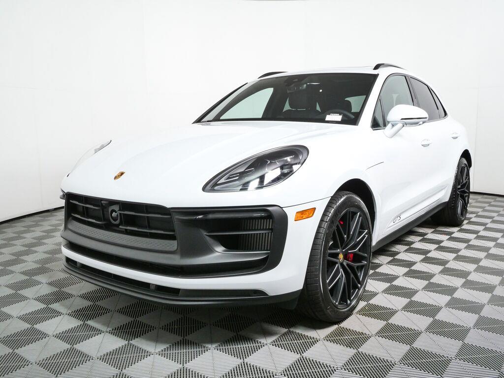 Carrara White Metallic 2026 Porsche Macan SUV / Crossover All-Wheel Drive Automatic