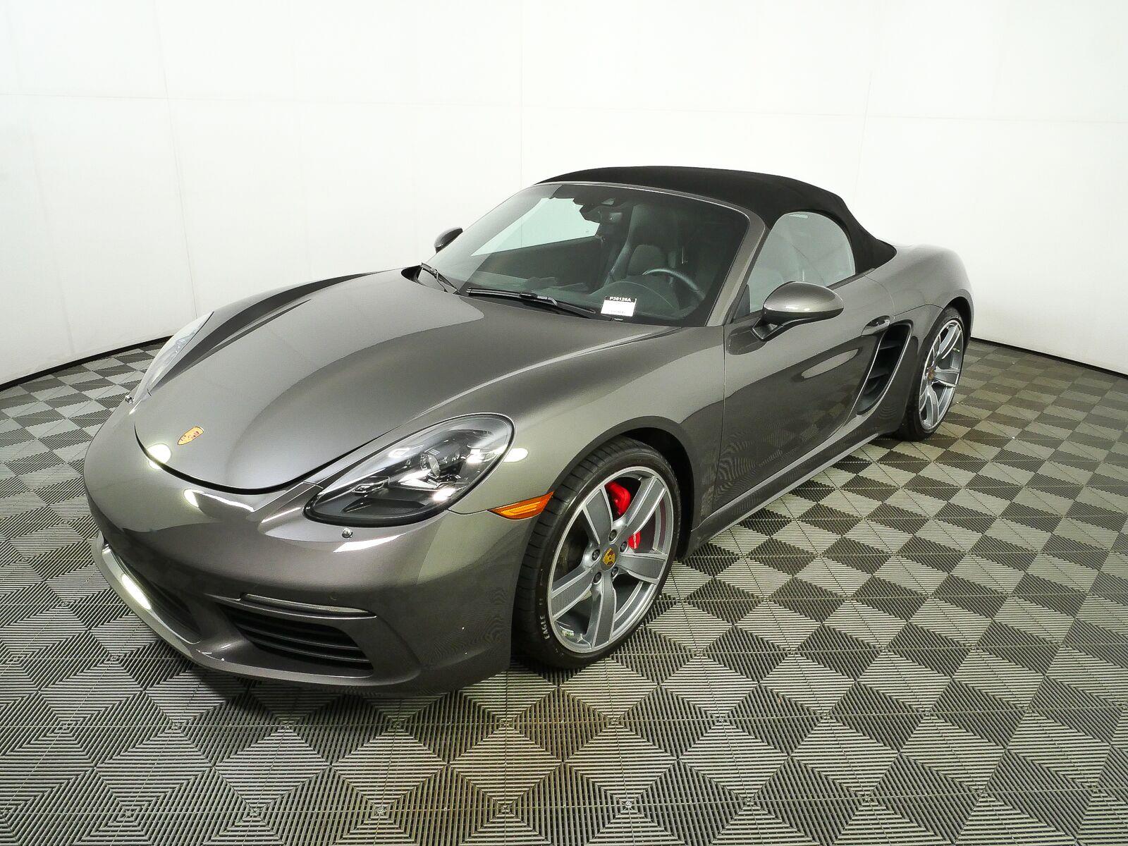 2017 Porsche 718 Boxster Gris (Agate Grey Metallic) Descapotable Tracción trasera 6 velocidades Manual