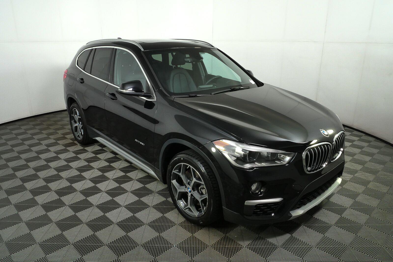 2017 BMW X1 Negro (Jet Black) SUV/Crossover Tracción en las cuatro ruedas 8 velocidades Automática