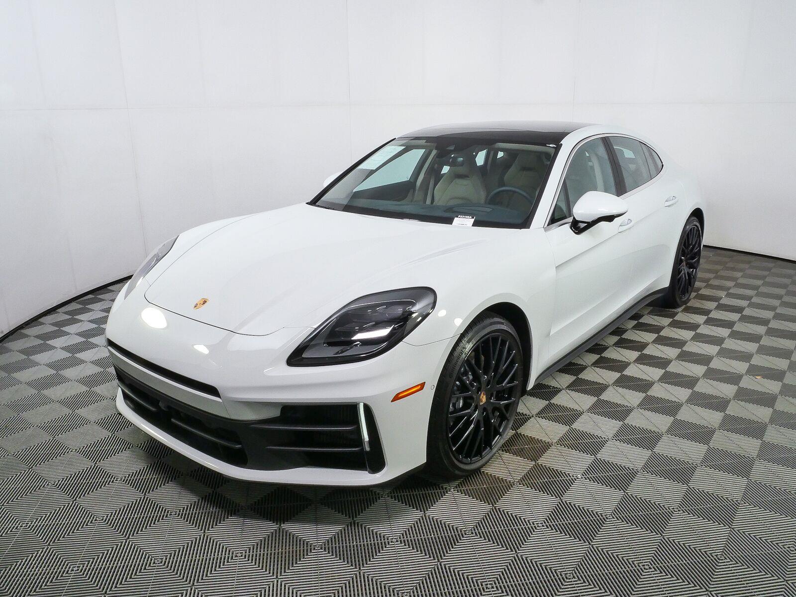 2025 Porsche Panamera 4 AWD