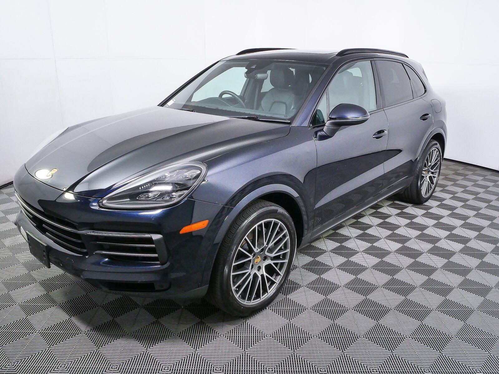 Moonlight Blue Metallic 2022 Porsche Cayenne SUV / Crossover All-Wheel Drive Automatic
