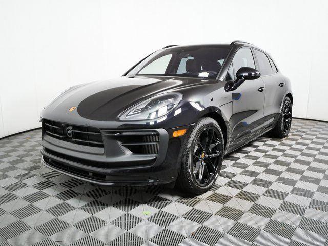 Jet Black Metallic 2026 Porsche Macan SUV / Crossover All-Wheel Drive 7-Speed Automatic