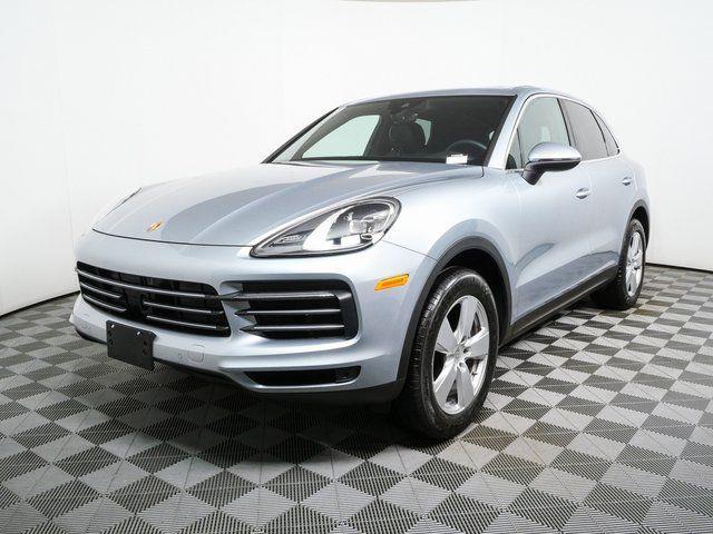 Dolomite Silver Metallic 2023 Porsche Cayenne SUV / Crossover All-Wheel Drive Automatic