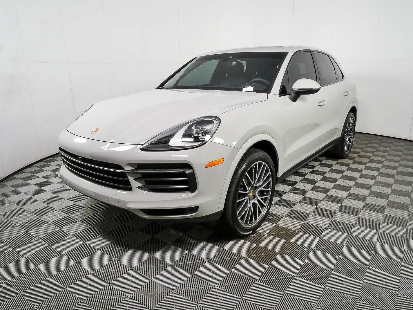 Chalk 2022 Porsche Cayenne SUV / Crossover All-Wheel Drive Automatic