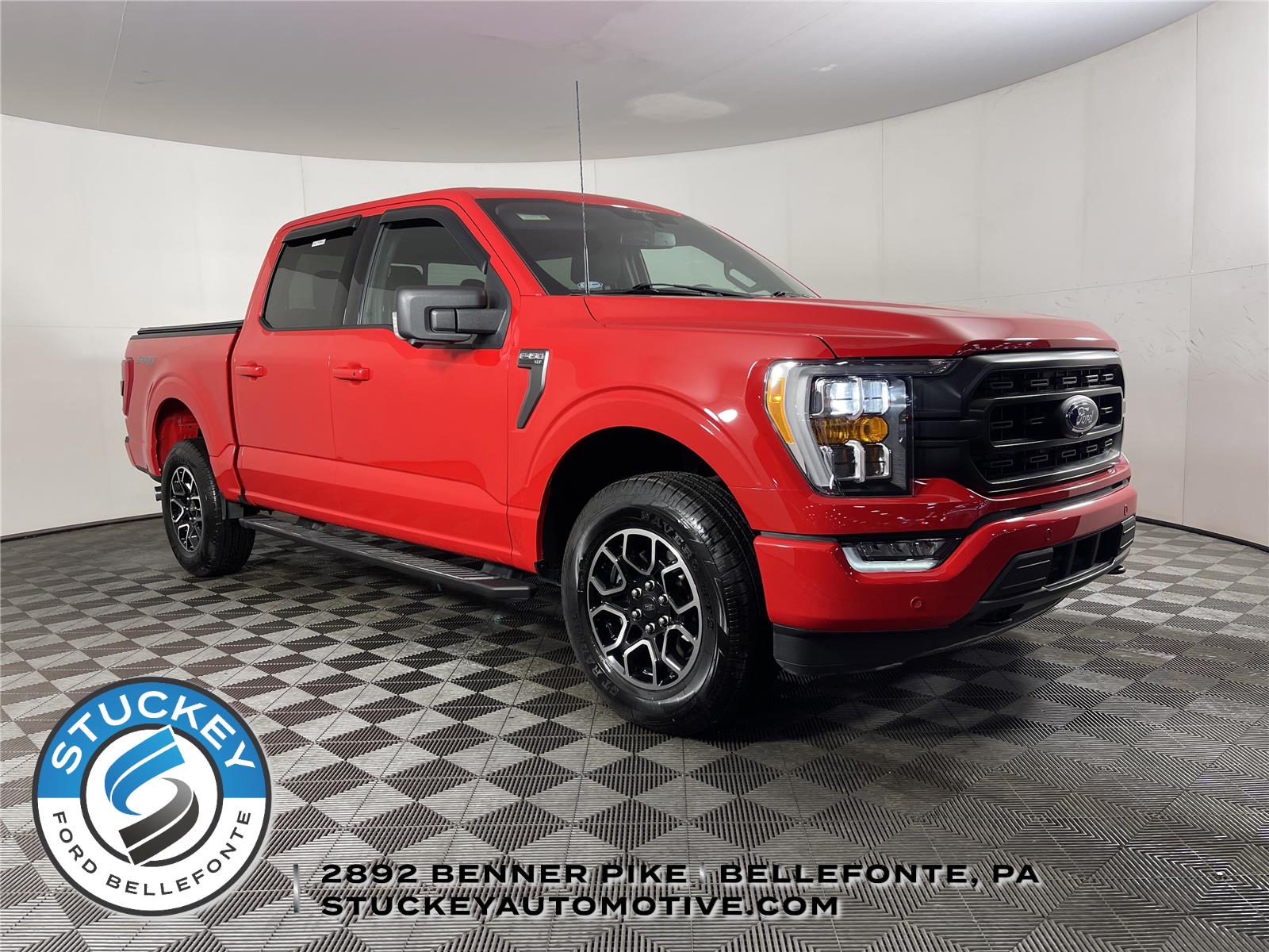 Race Red 2021 Ford F-150 XLT SuperCrew 4WD Pickup Truck Four-Wheel Drive Automatic