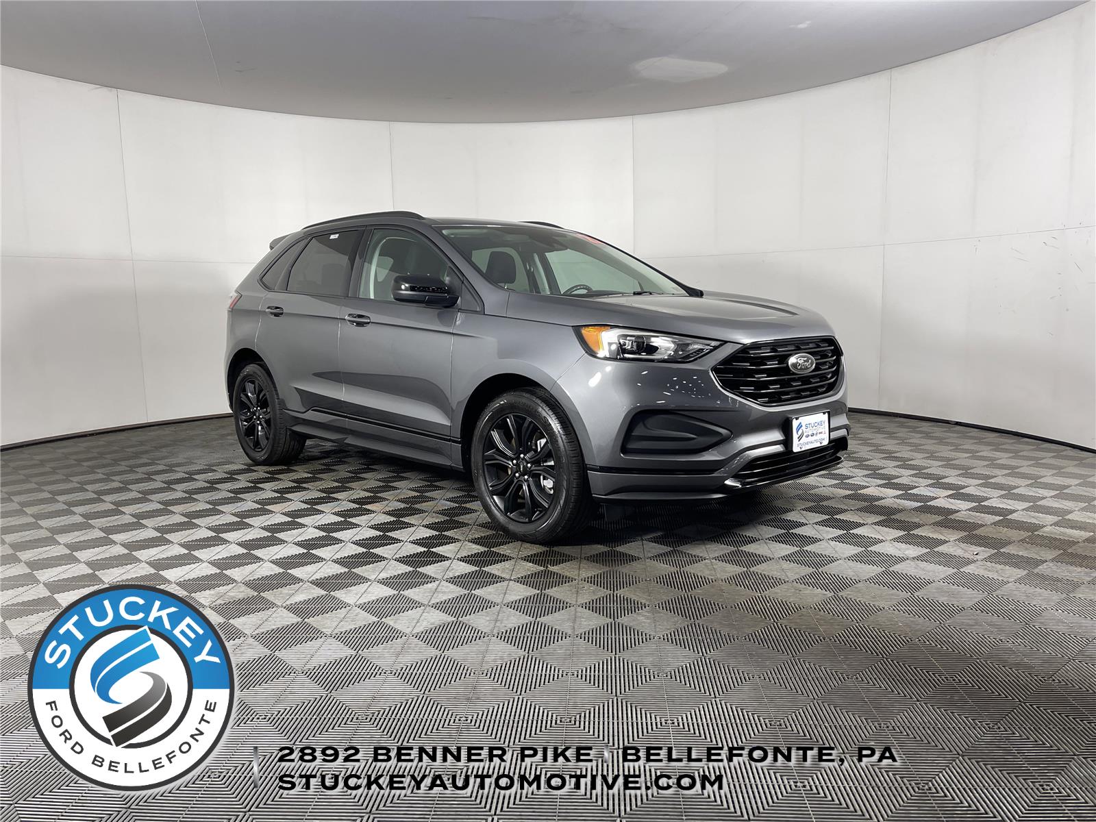 2022 Ford Edge SE AWD