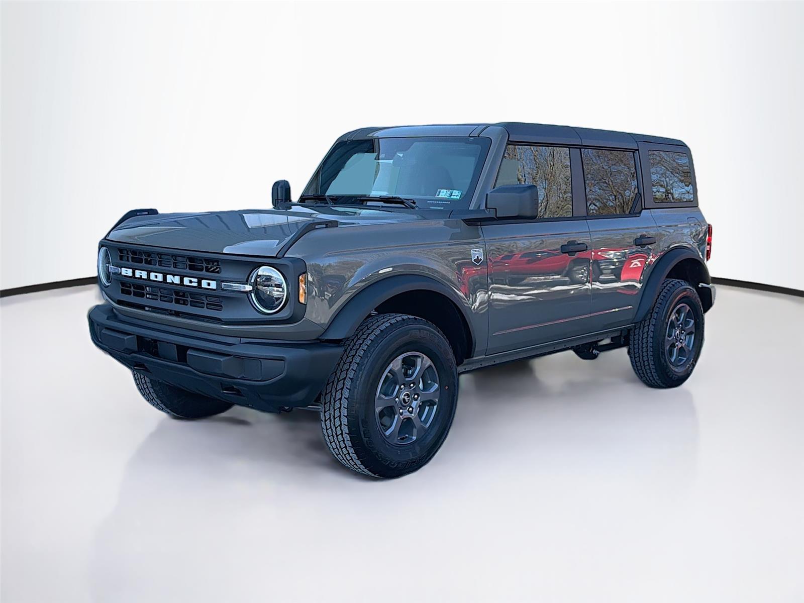 View vehicle photo 3