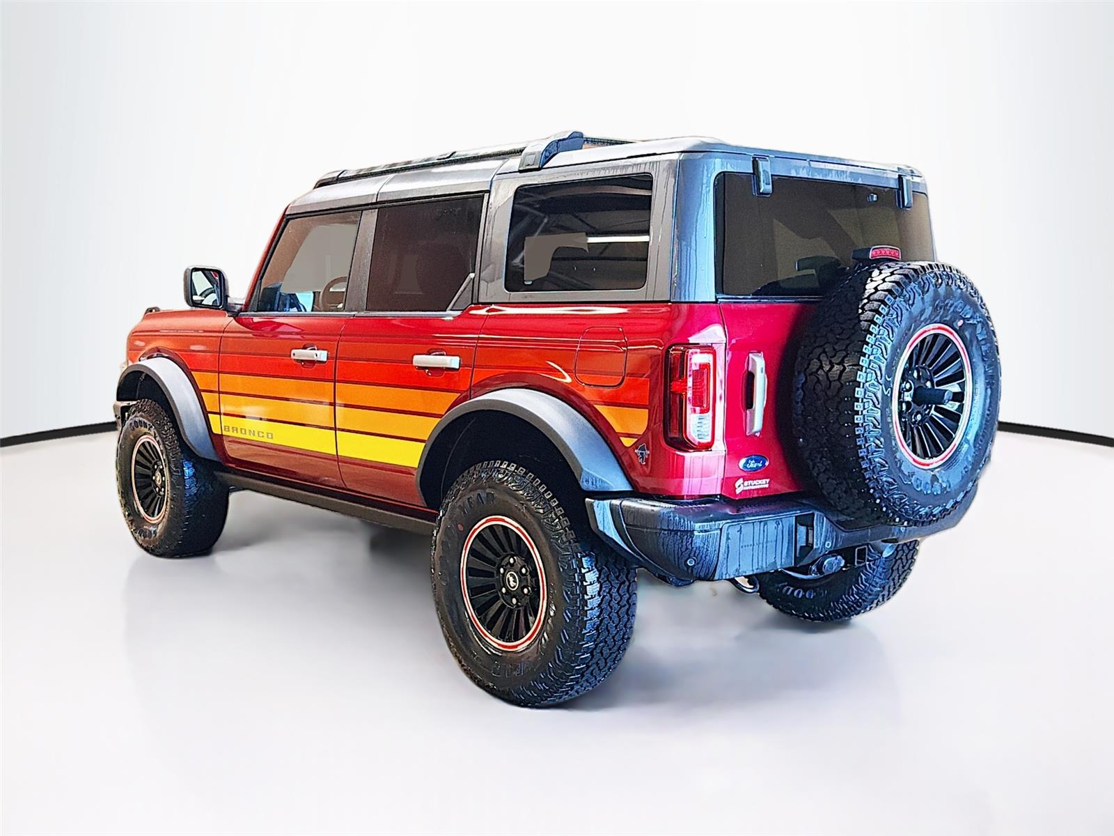 View vehicle photo 5