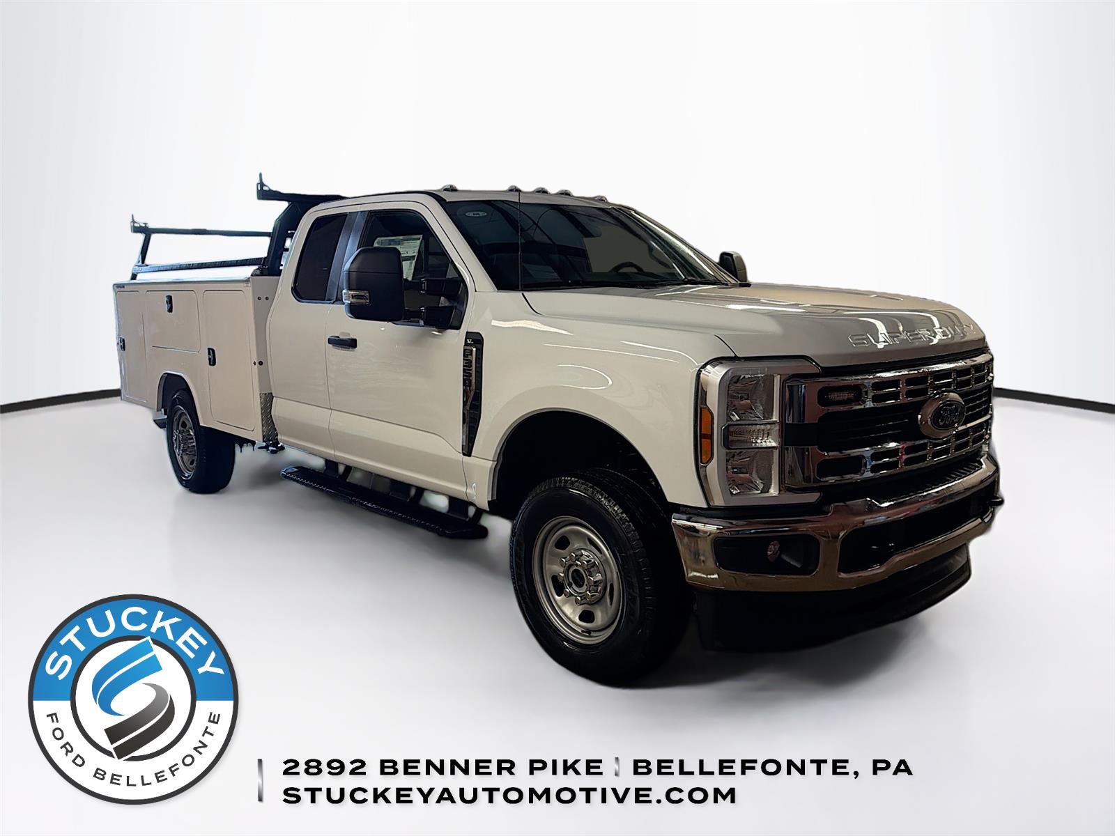 2026 Ford F-350 Super Duty Chassis XL SuperCab 4WD