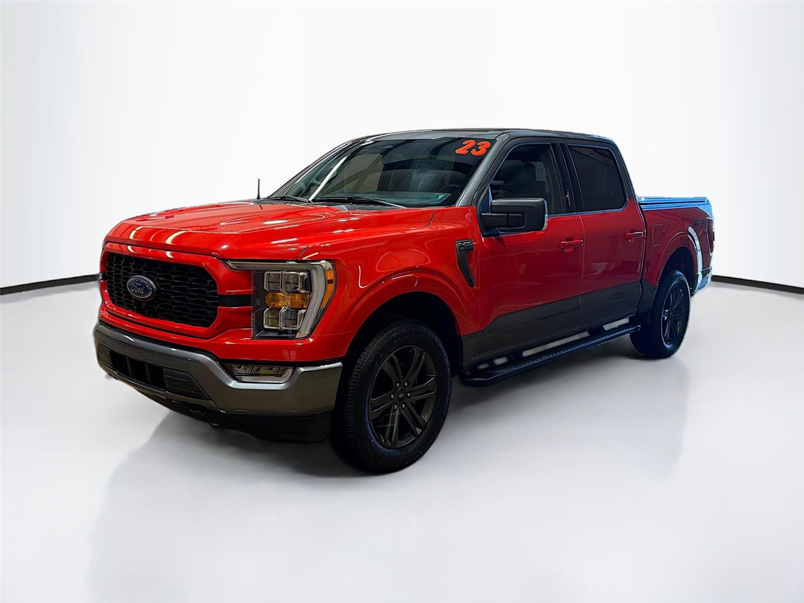 View vehicle photo 3