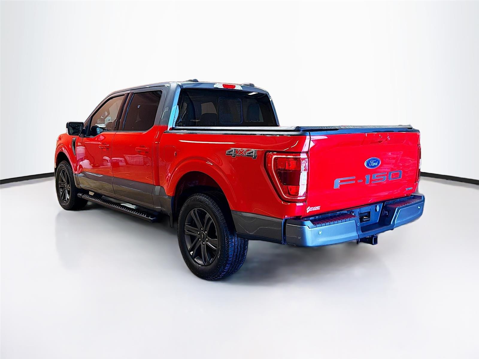 View vehicle photo 5