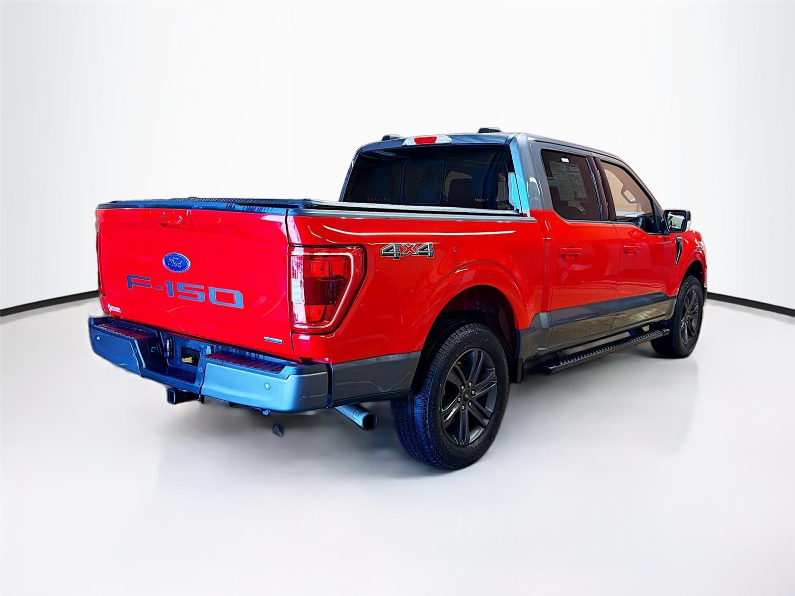 View vehicle photo 7