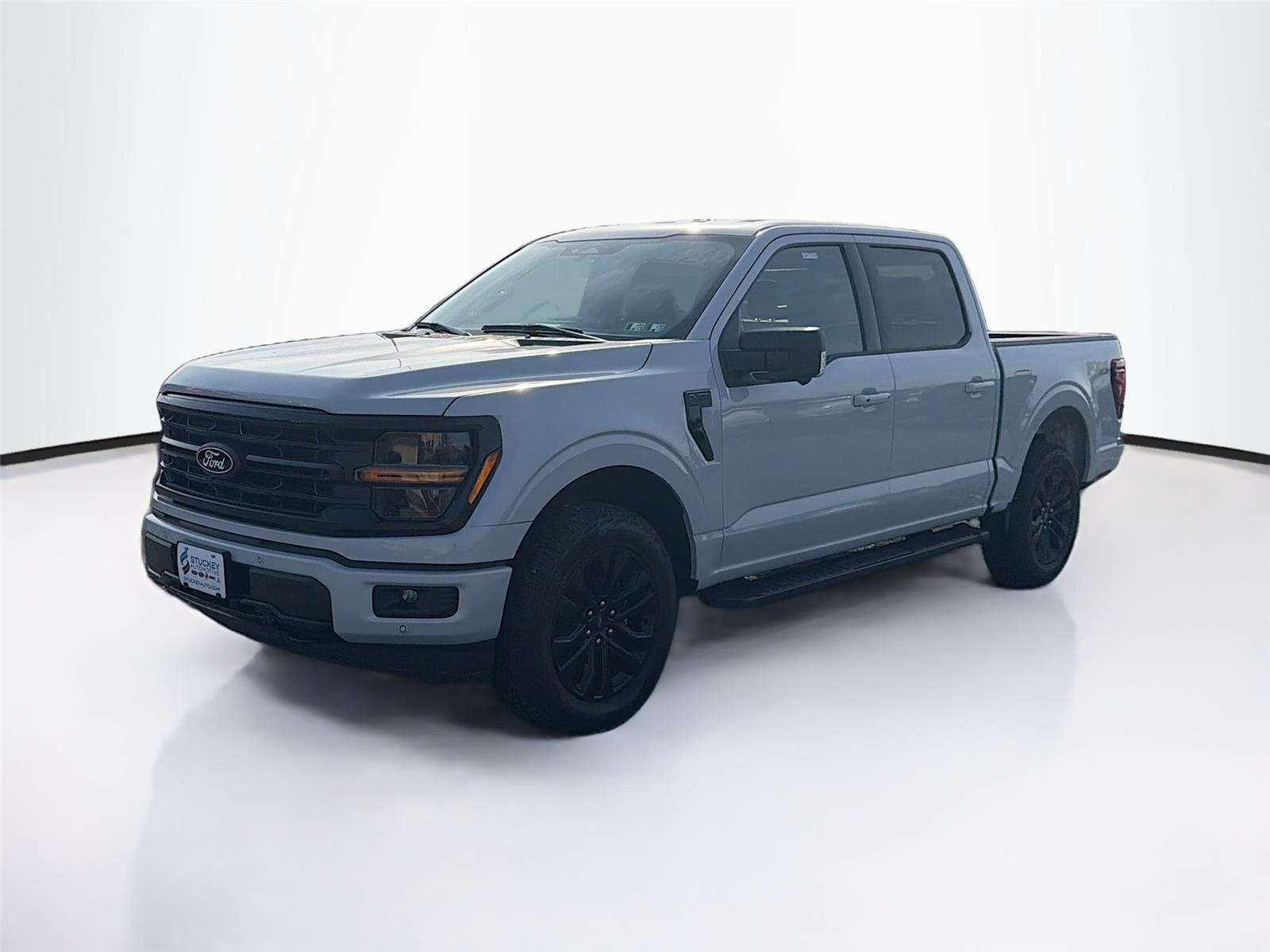 View vehicle photo 3