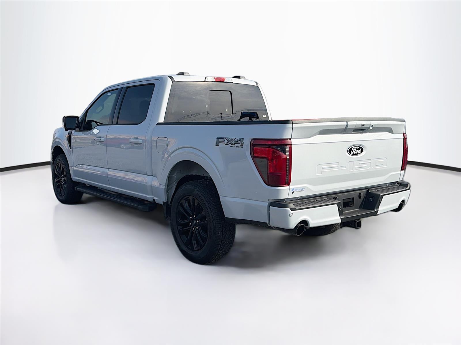 View vehicle photo 5