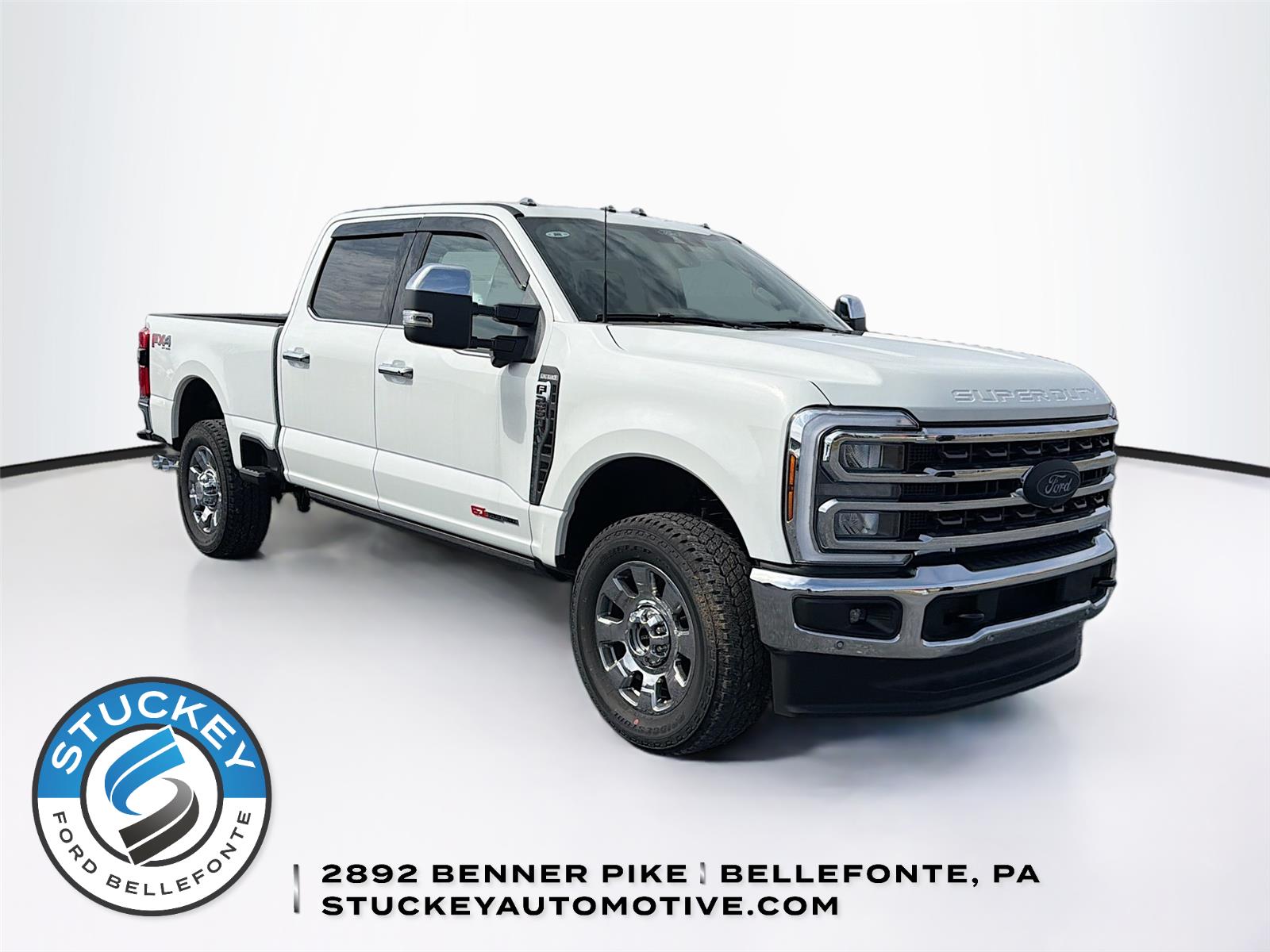 Star White Metallic Tri-Coat 2026 Ford F-250 Super Duty King Ranch Crew Cab 4WD Pickup Truck Four-Wheel Drive Automatic