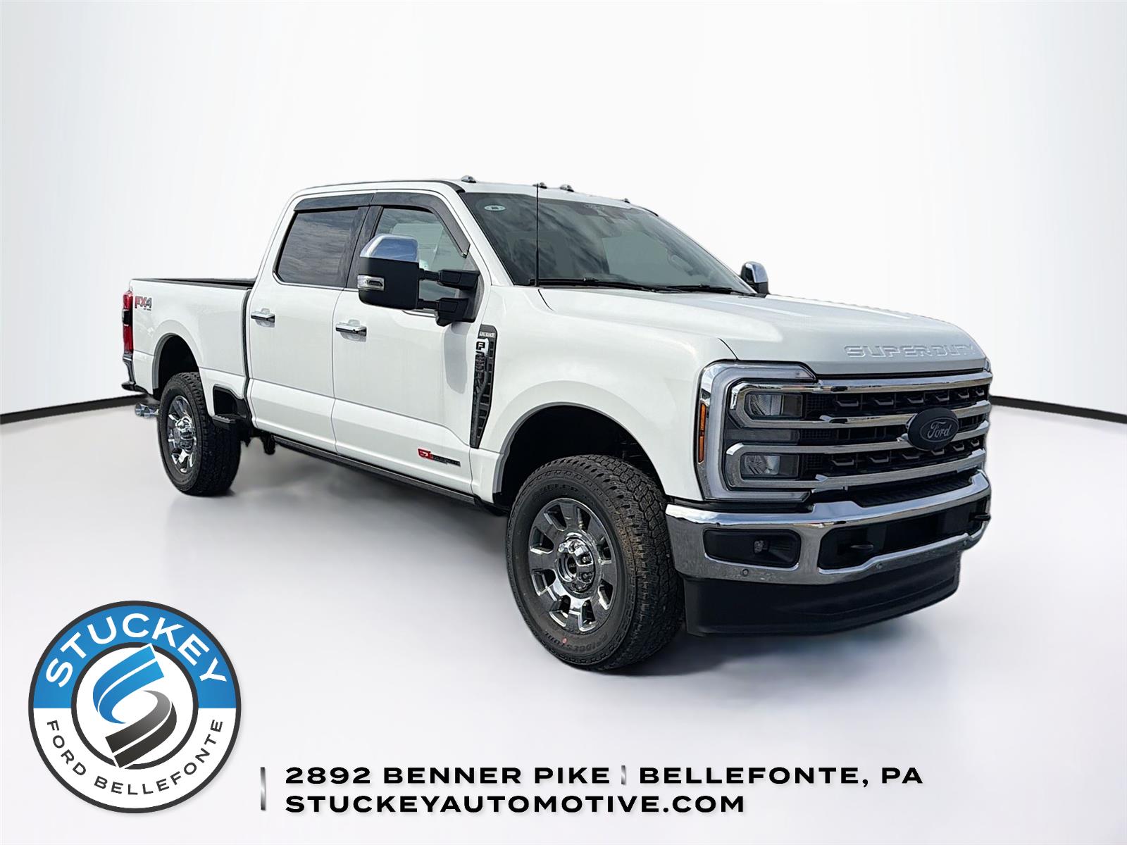 Star White Metallic Tri-Coat 2026 Ford F-250 Super Duty Pickup Truck Four-Wheel Drive Automatic