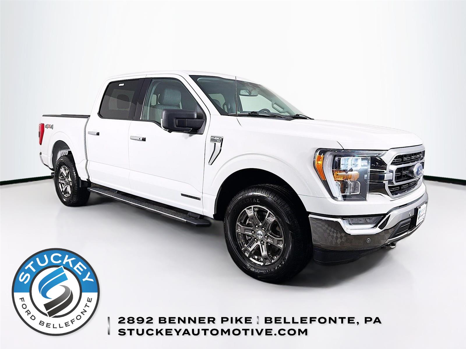 Oxford White 2021 Ford F-150 XLT SuperCrew 4WD Pickup Truck Four-Wheel Drive Automatic
