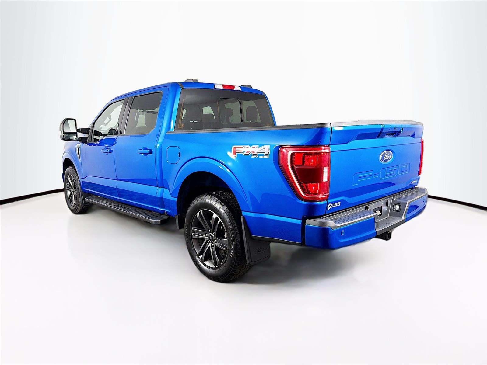 View vehicle photo 5