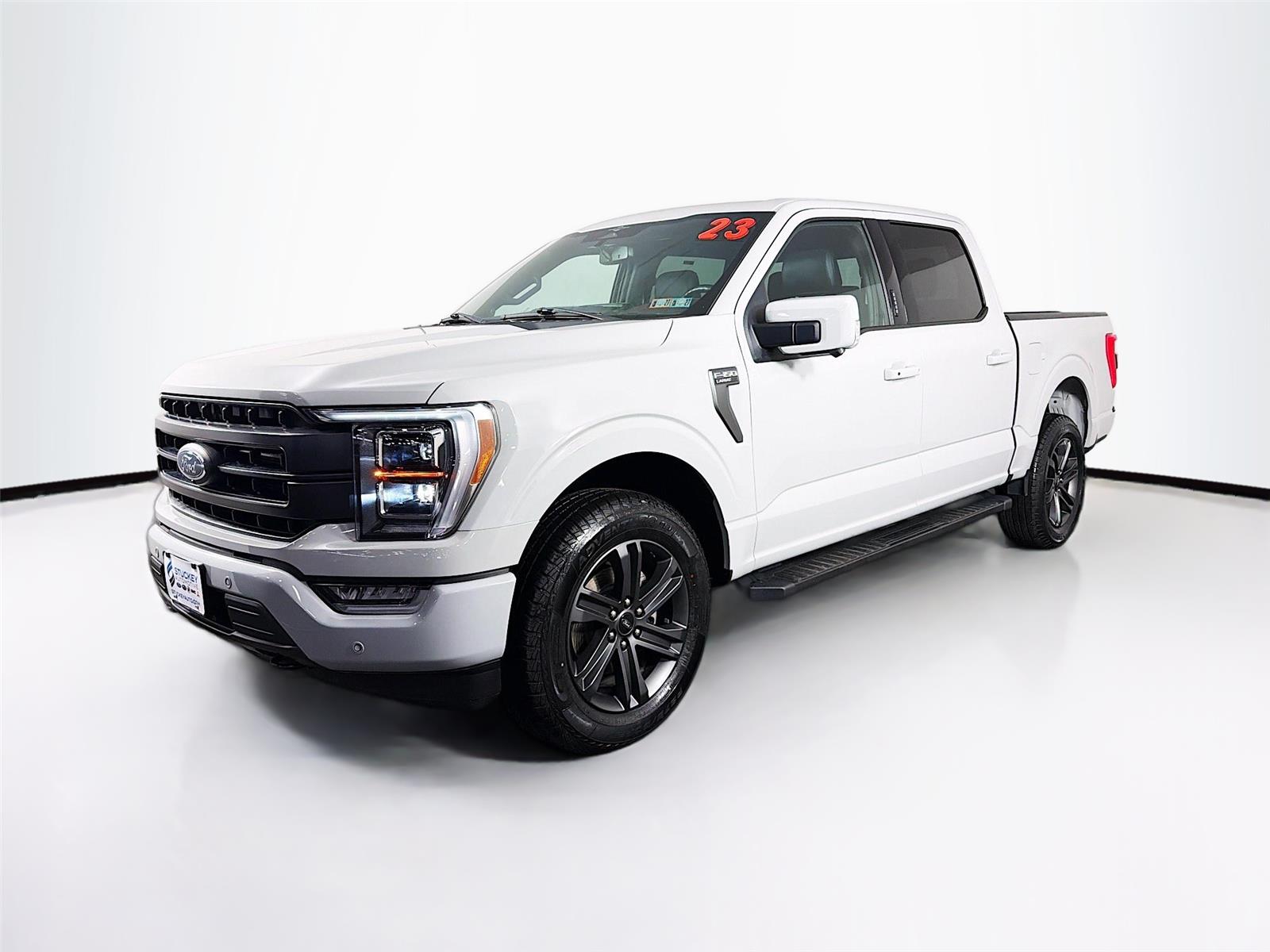 View vehicle photo 3