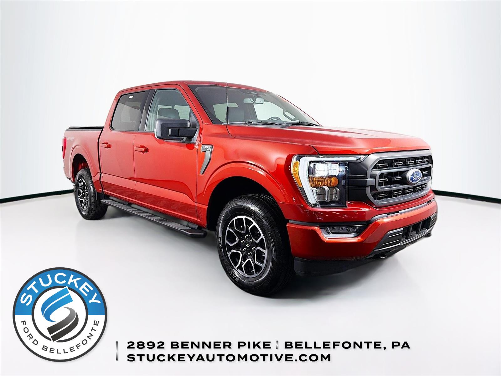 Hot Pepper Red Tinted Clearcoat 2023 Ford F-150 XLT SuperCrew 4WD Pickup Truck Four-Wheel Drive Automatic