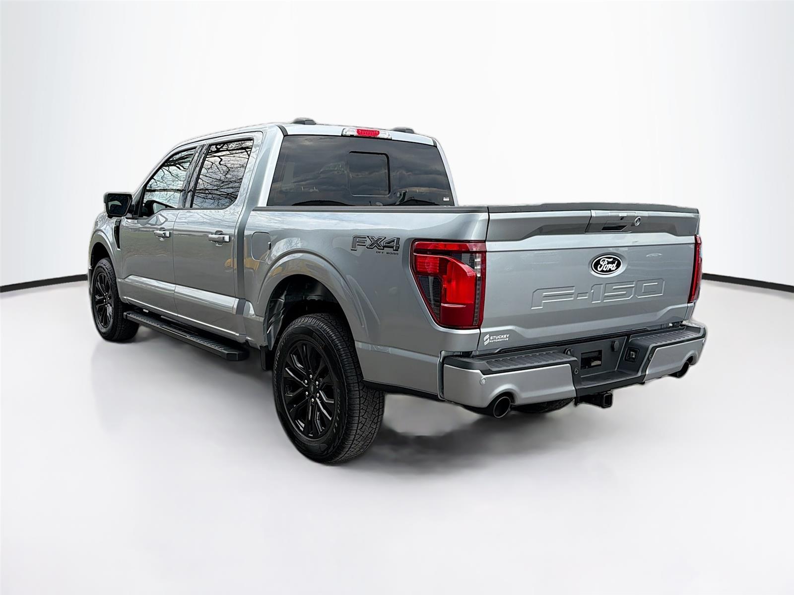 View vehicle photo 5