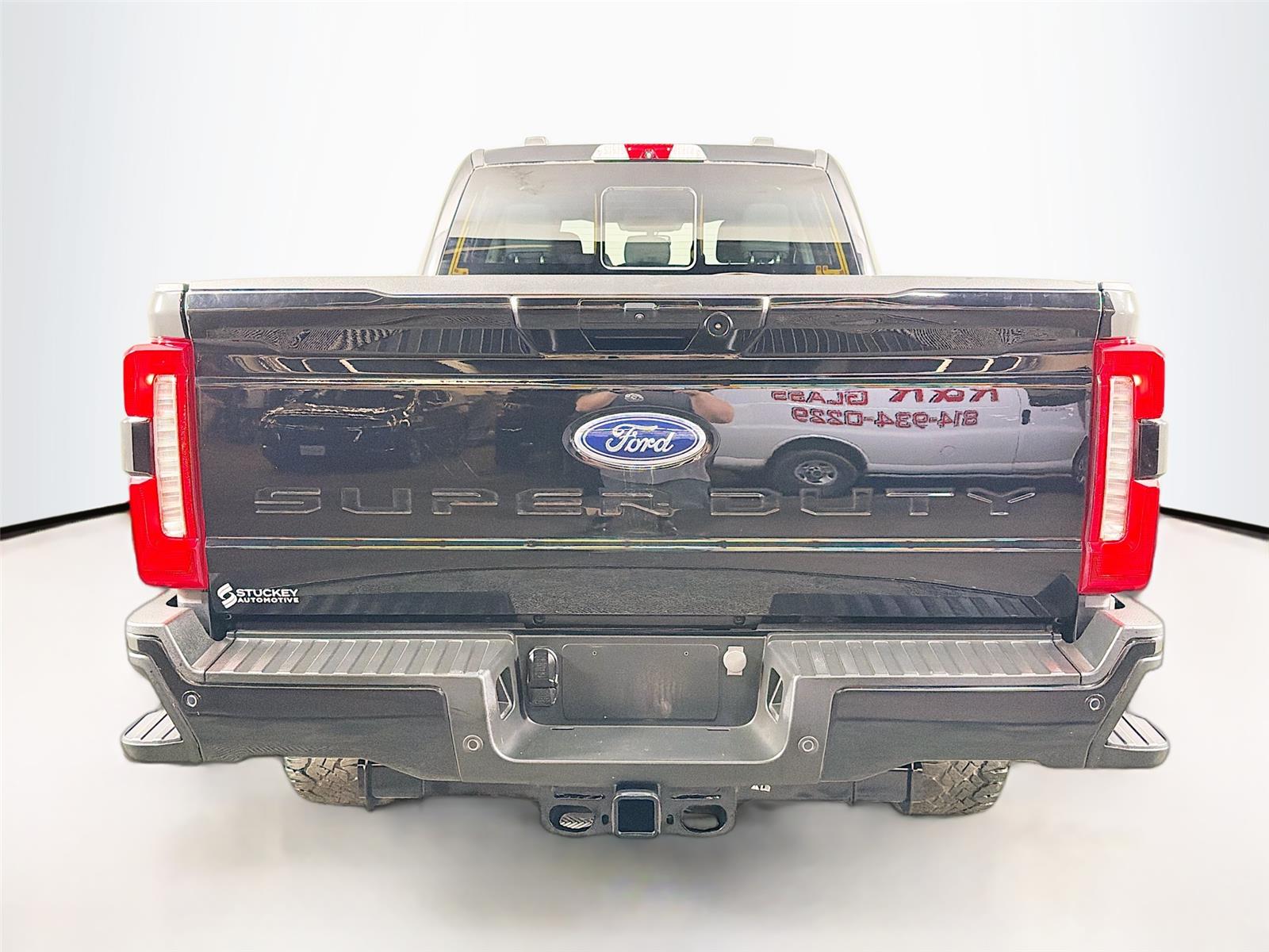 View vehicle photo 6