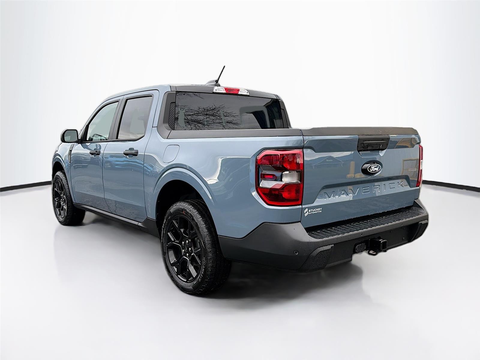 View vehicle photo 5