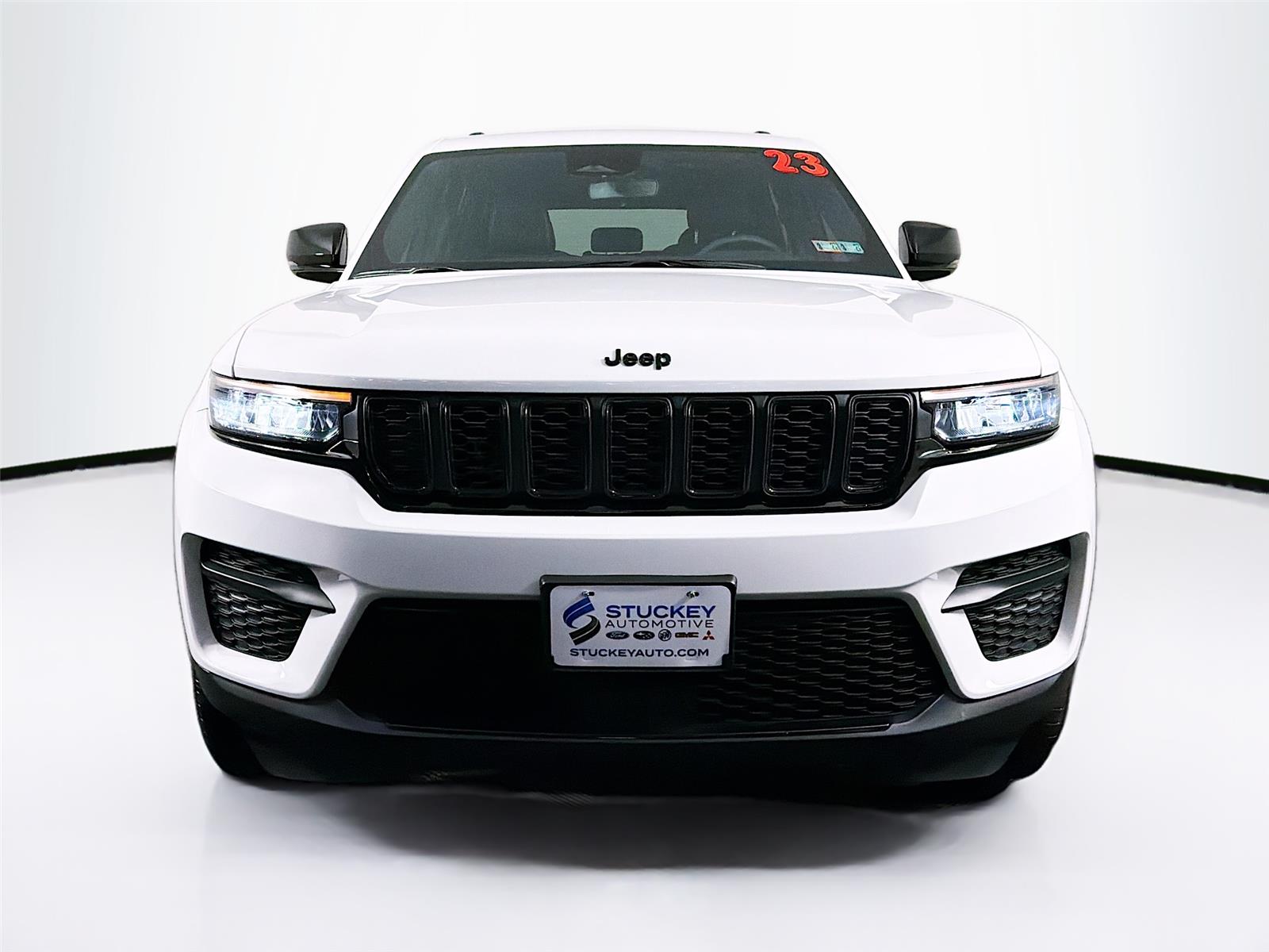 View vehicle photo 2