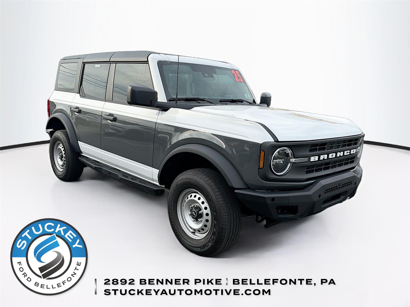 Oxford White 2025 Ford Bronco 4-Door 4WD SUV / Crossover Four-Wheel Drive 7-Speed Manual
