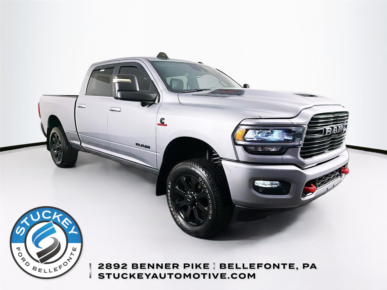 Billet Silver Metallic Clearcoat 2024 RAM 3500 Laramie Crew Cab 4WD Pickup Truck Four-Wheel Drive 6-Speed Automatic