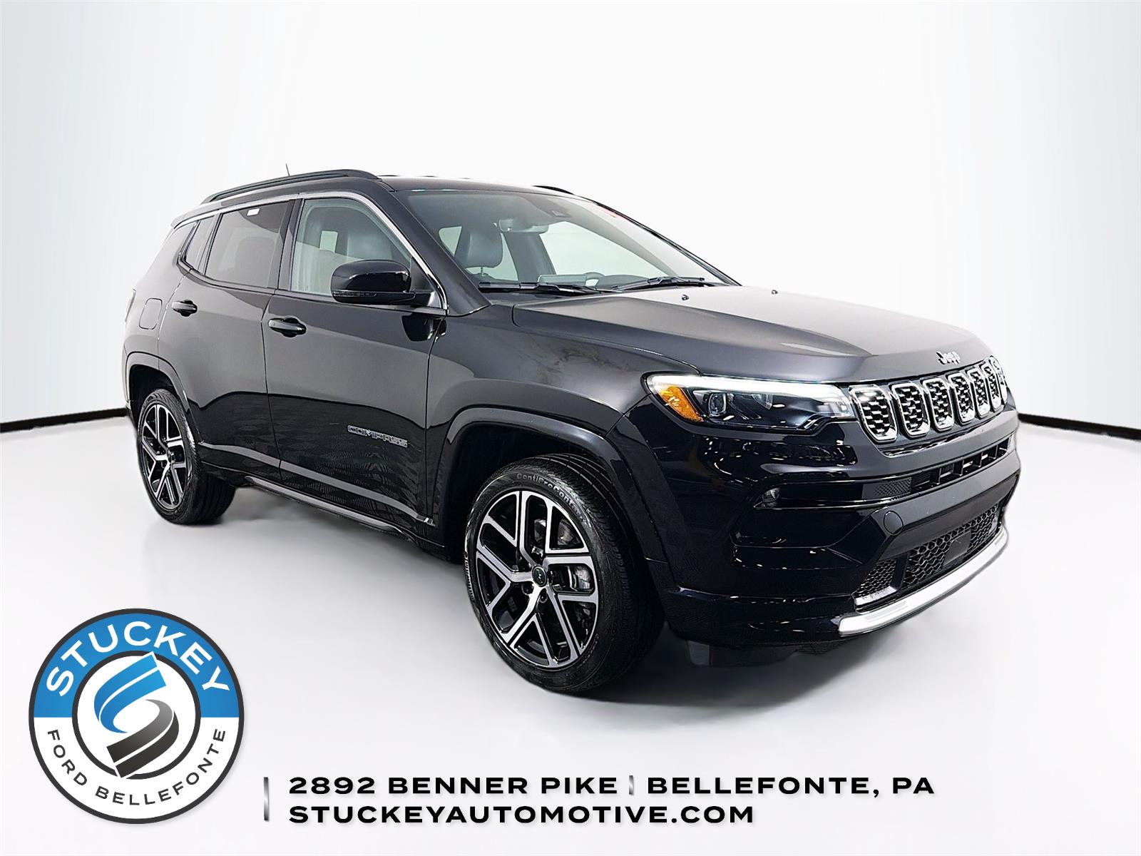 Diamond Black Crystal Pearlcoat 2025 Jeep Compass Limited 4WD SUV / Crossover Four-Wheel Drive 8-Speed Automatic