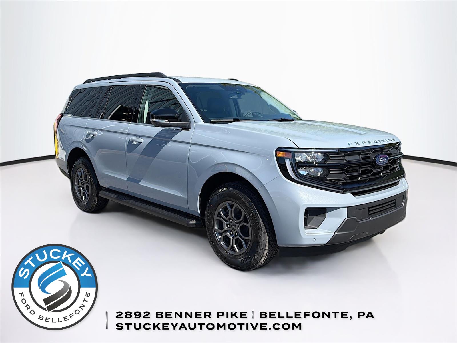 Glacier Gray Metallic Tri-Coat 2026 Ford Expedition Active 4WD SUV / Crossover Four-Wheel Drive Automatic