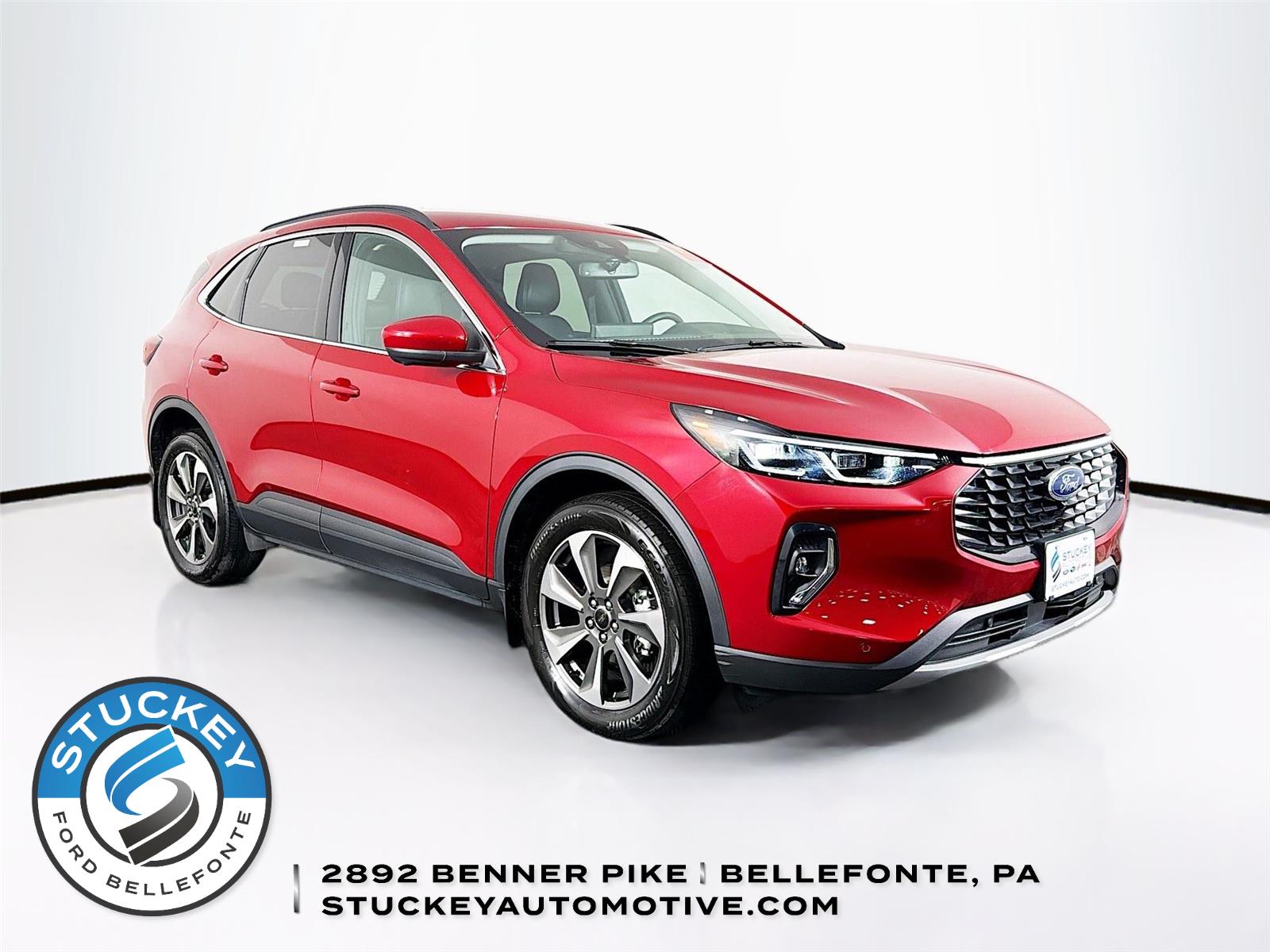 Rapid Red Metallic Tinted Clearcoat 2023 Ford Escape Platinum AWD SUV / Crossover All-Wheel Drive 8-Speed Automatic