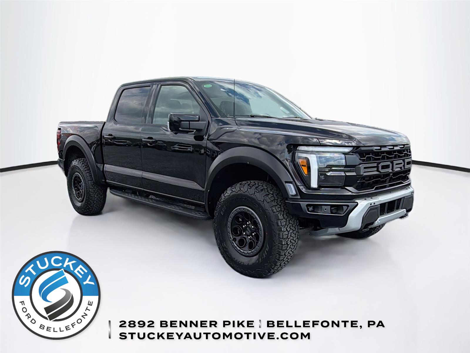 Agate Black Metallic 2026 Ford F-150 Raptor SuperCrew 4WD Pickup Truck Four-Wheel Drive Automatic