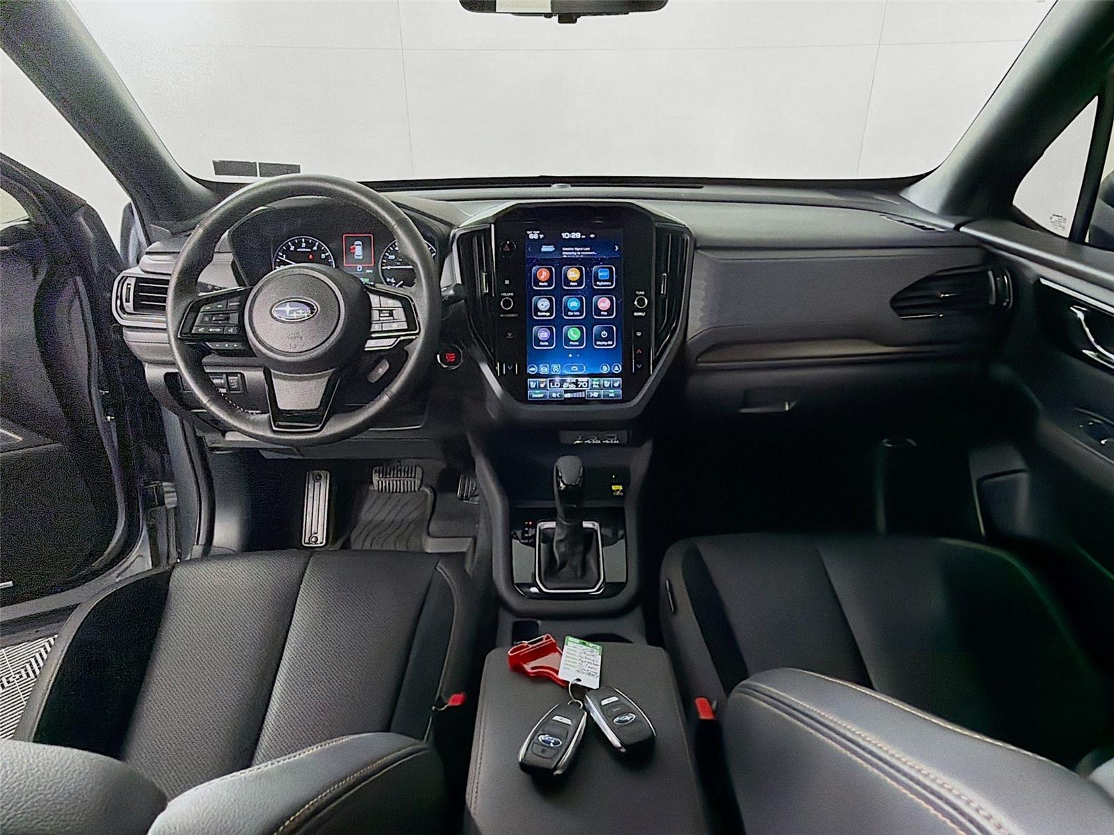 View vehicle photo 4