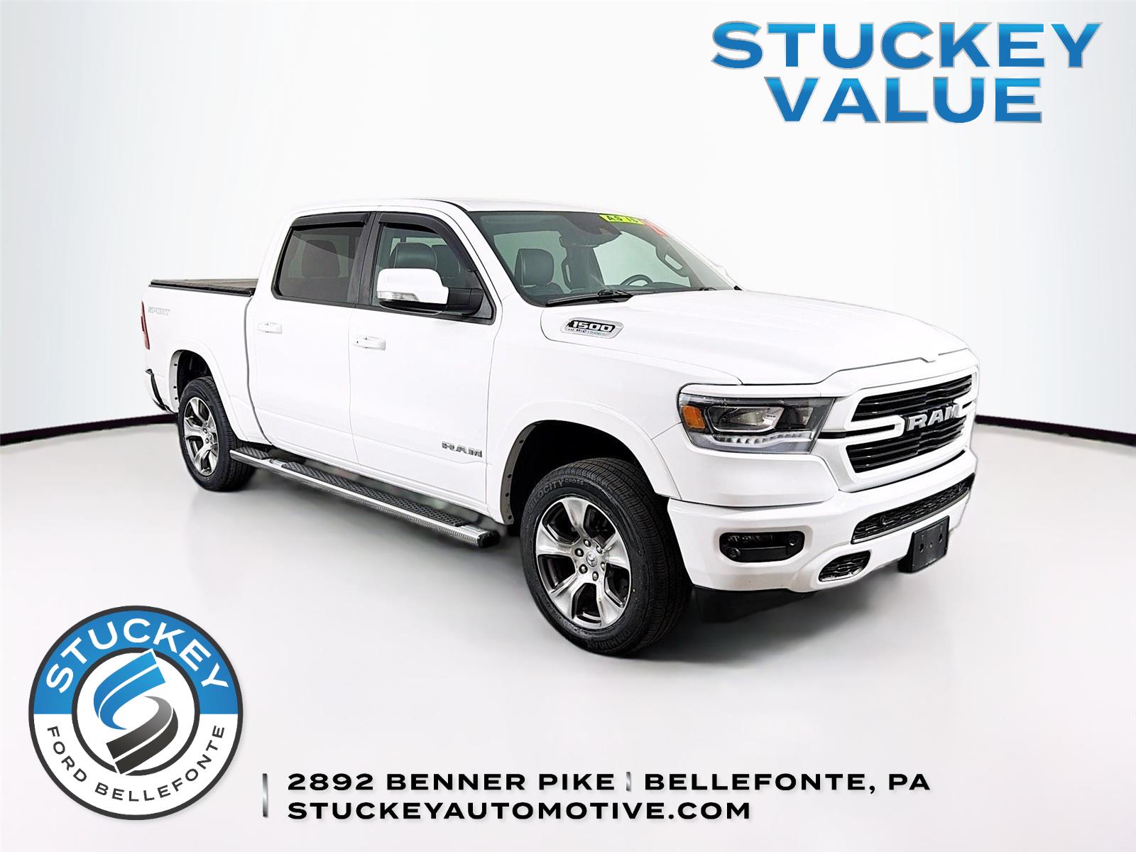 Bright White Clearcoat 2021 RAM 1500 Pickup Truck Four-Wheel Drive 8-Speed Automatic