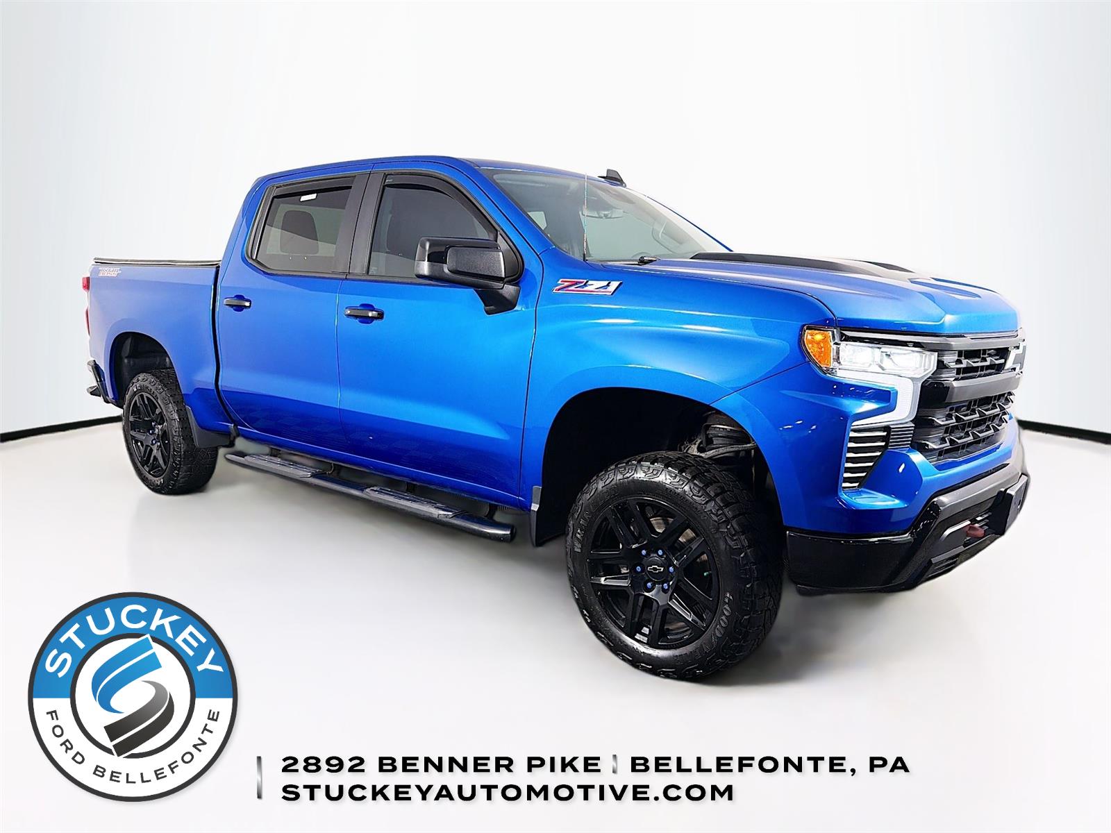 Glacier Blue Metallic 2022 Chevrolet Silverado 1500 Pickup Truck Four-Wheel Drive Automatic