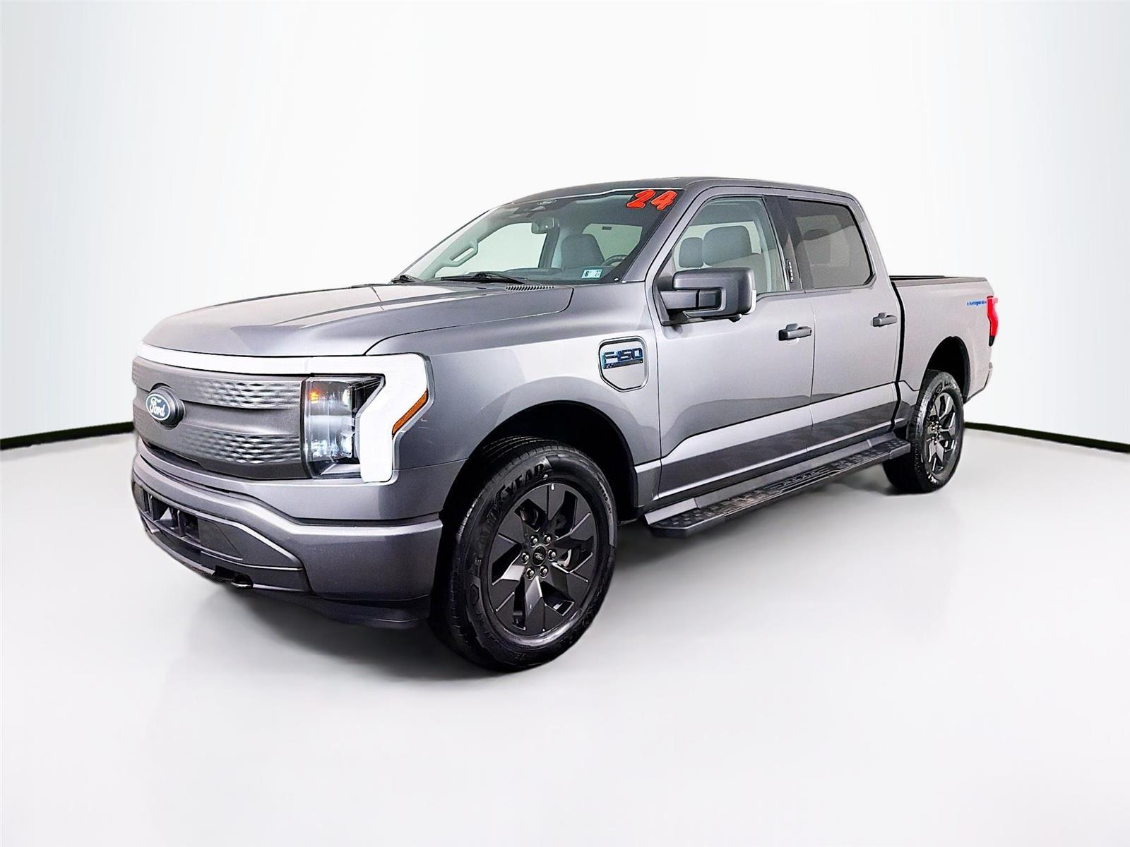 View vehicle photo 7