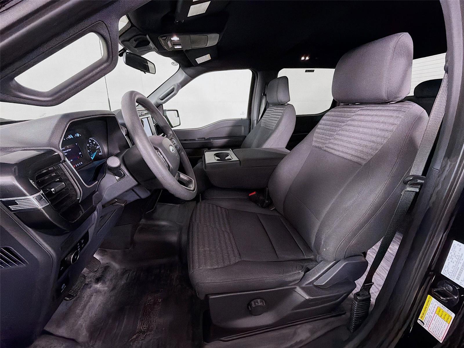 View vehicle photo 2