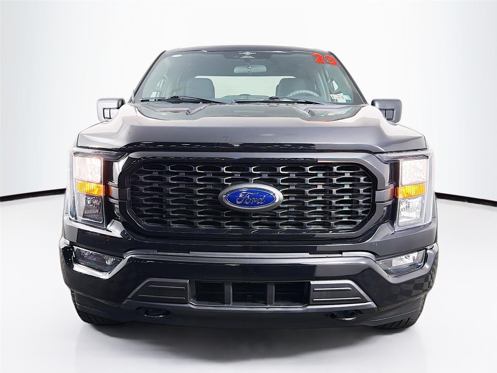 View vehicle photo 6