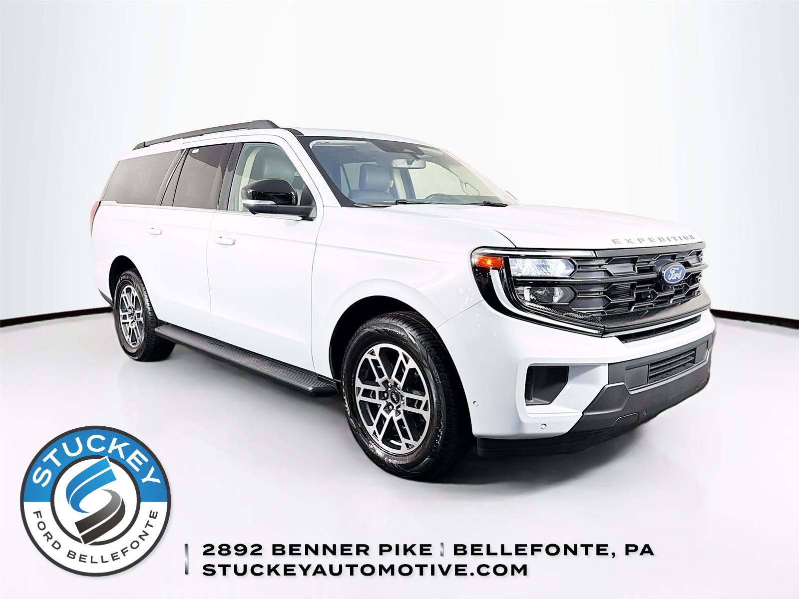Space Silver 2025 Ford Expedition SUV / Crossover Four-Wheel Drive Automatic