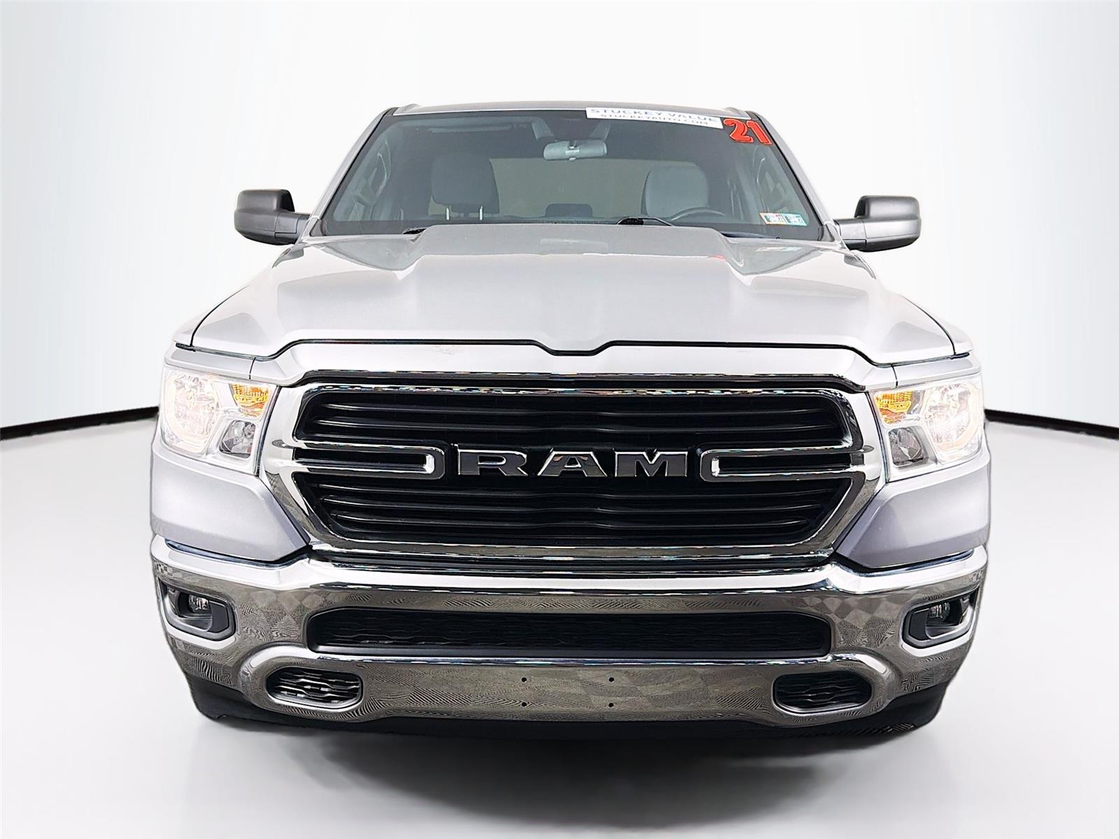 View vehicle photo 6