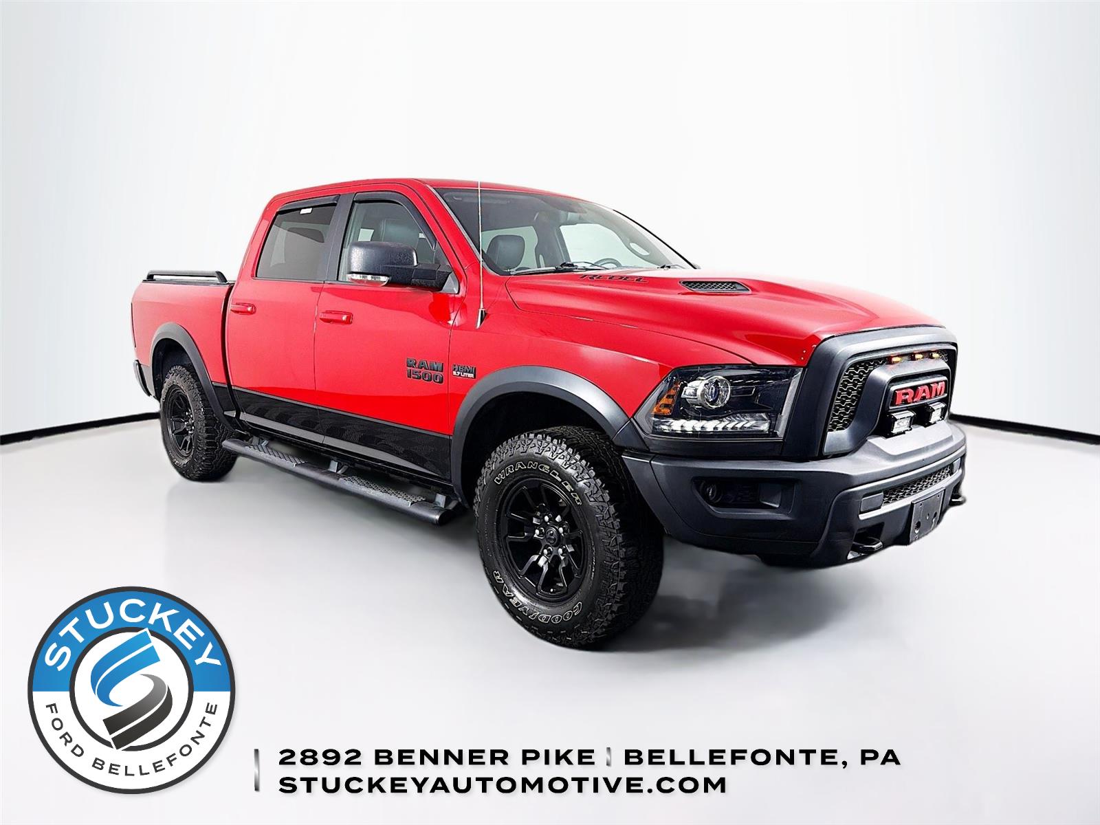 Flame Red Clearcoat 2017 RAM 1500 Pickup Truck Four-Wheel Drive 8-Speed Automatic