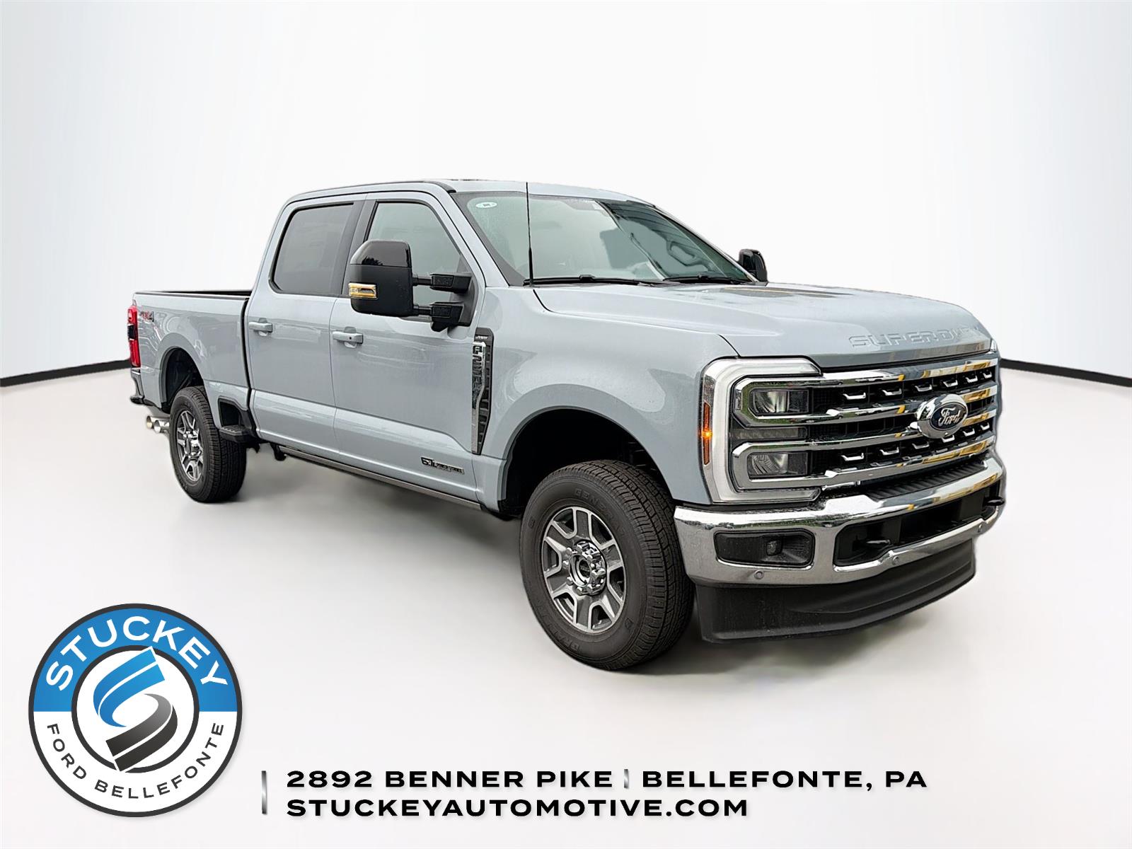 Glacier Gray Metallic Tri-Coat 2026 Ford F-250 Super Duty Pickup Truck Four-Wheel Drive Automatic
