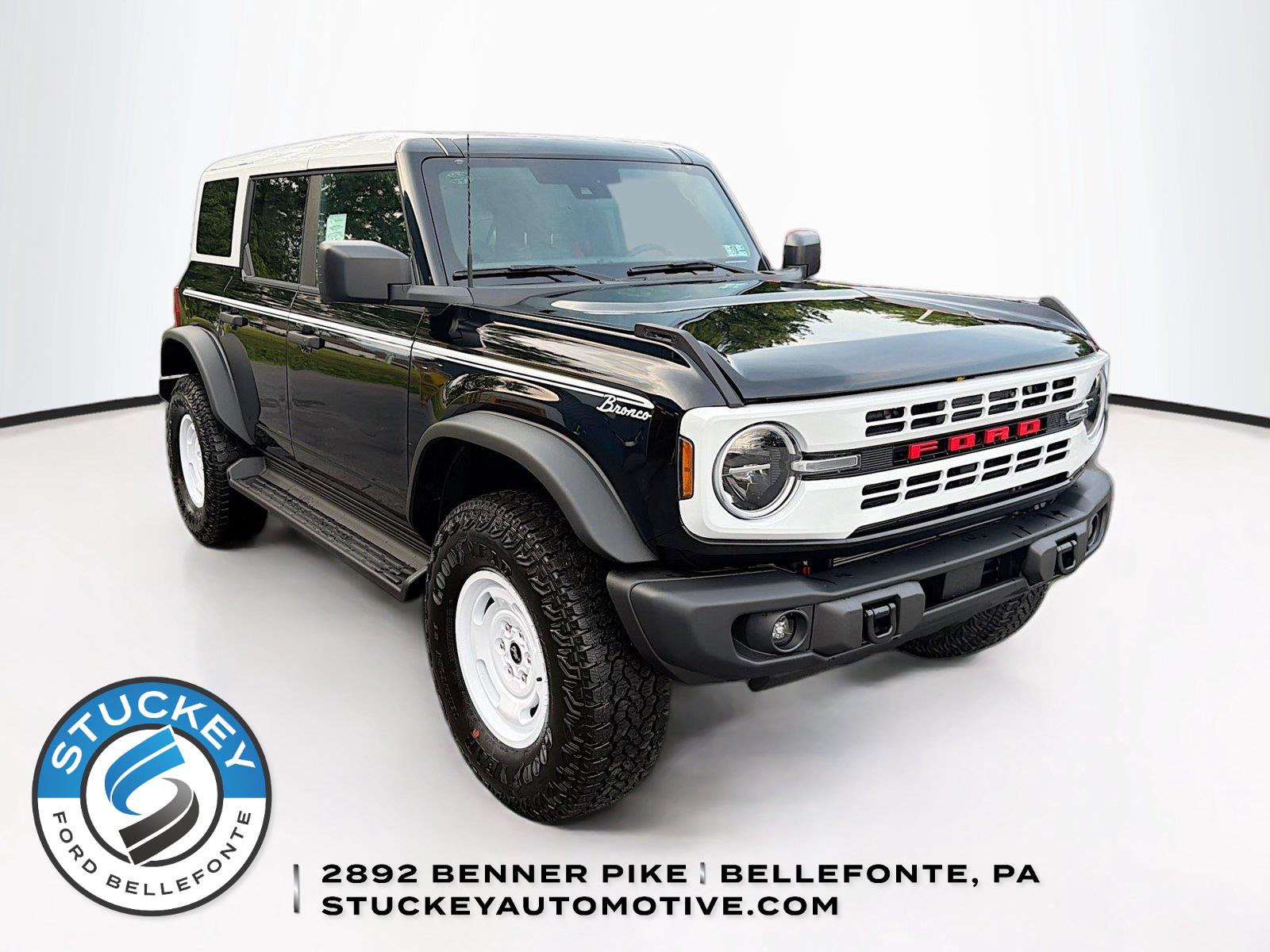Shadow Black 2026 Ford Bronco SUV / Crossover Four-Wheel Drive Automatic