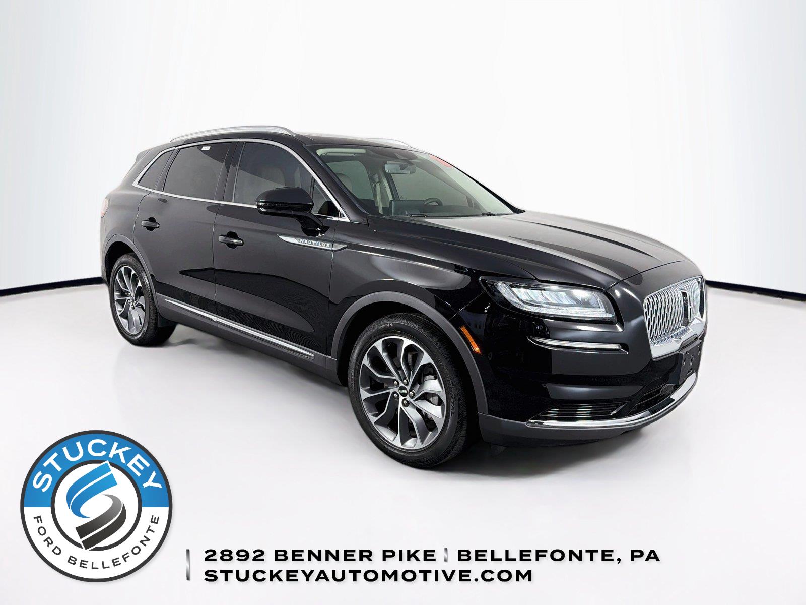 Infinite Black Metallic Clearcoat 2023 Lincoln Nautilus SUV / Crossover All-Wheel Drive 8-Speed Automatic