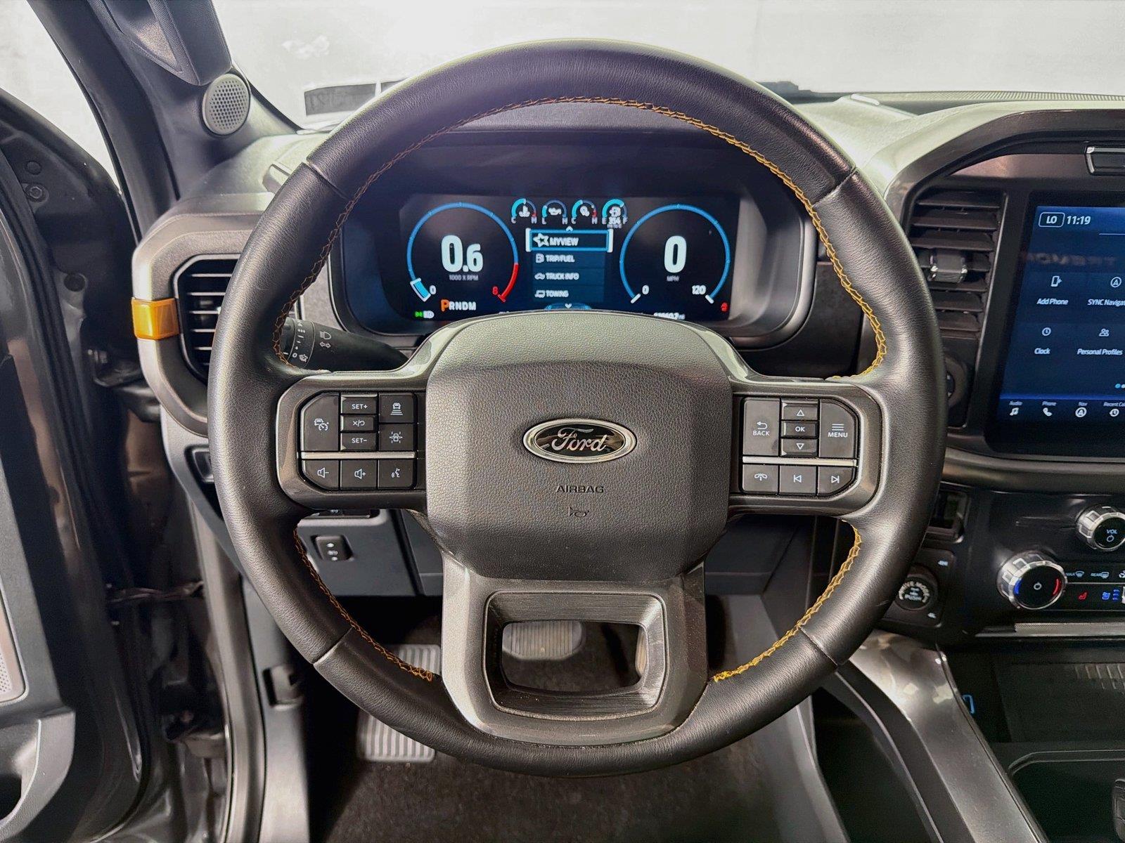 View vehicle photo 3