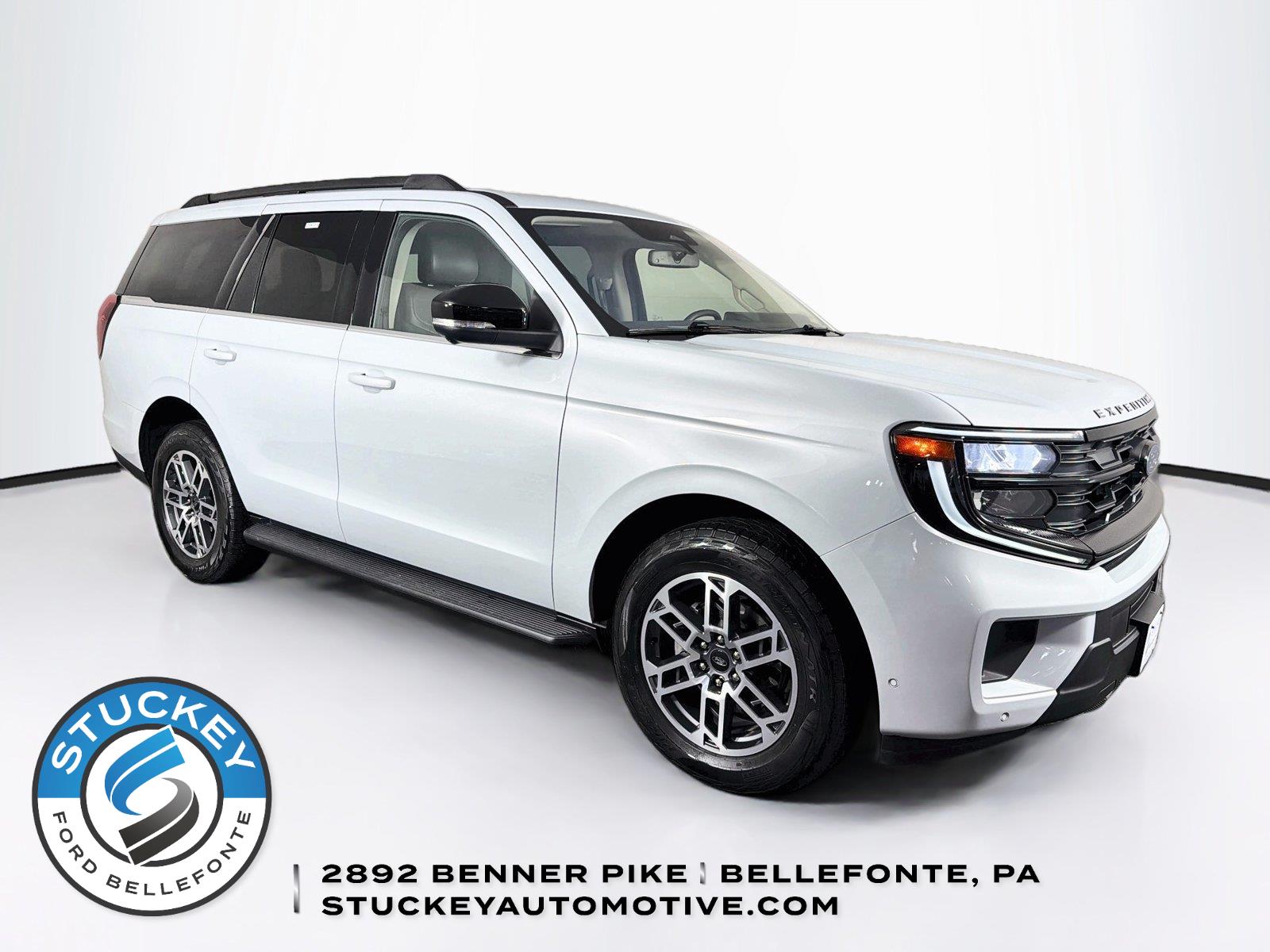 Space Silver 2025 Ford Expedition SUV / Crossover Four-Wheel Drive Automatic