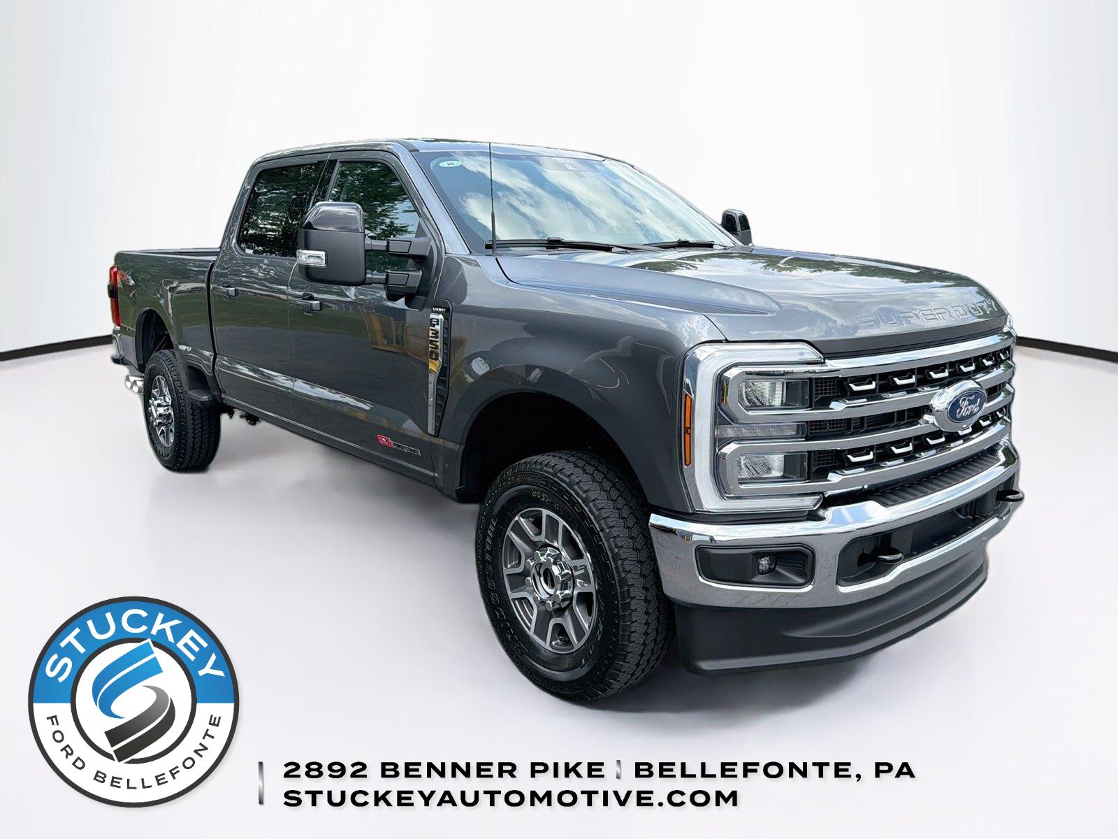 Carbonized Gray 2026 Ford F-350 Super Duty Pickup Truck Four-Wheel Drive Automatic