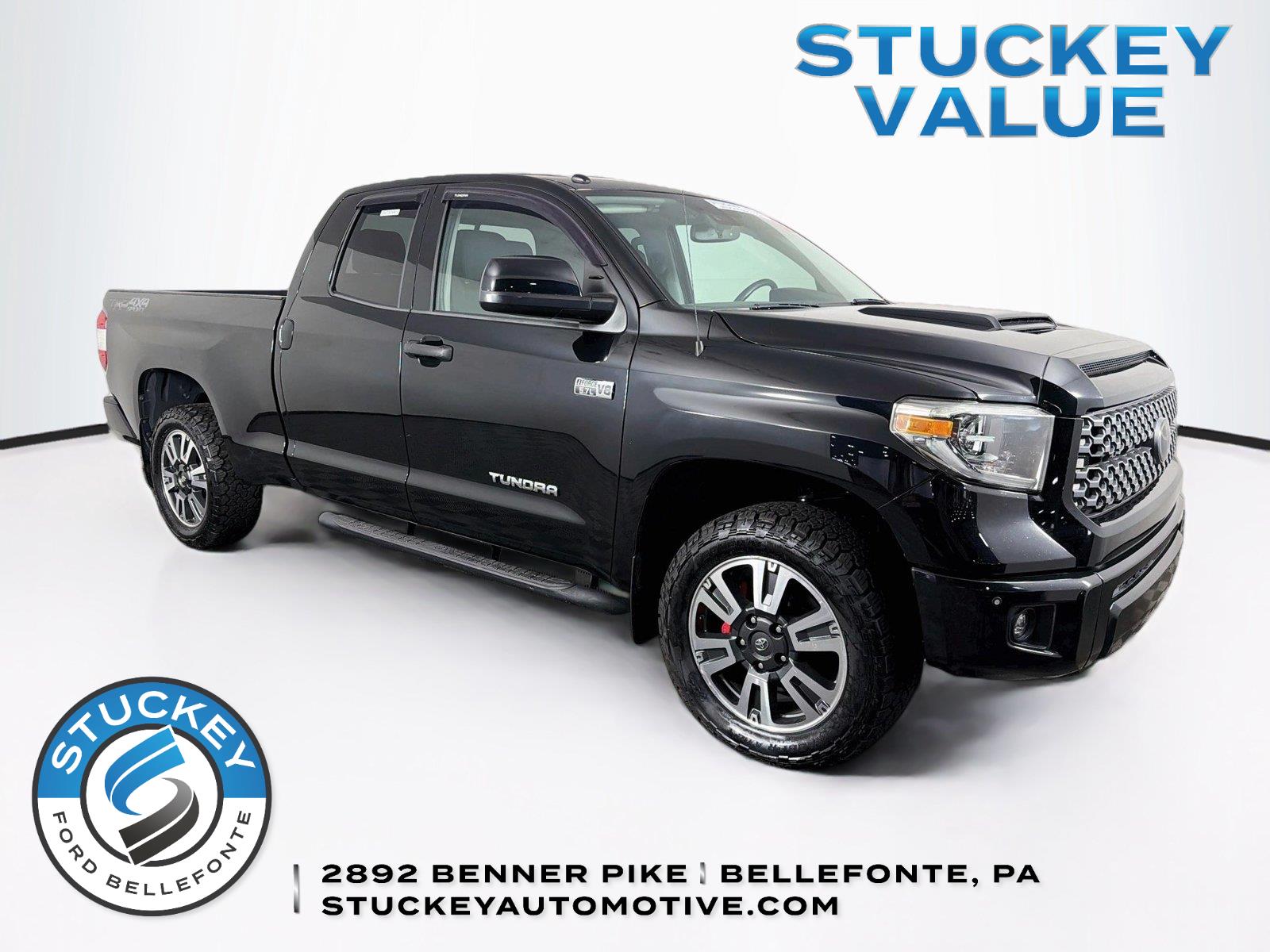 Midnight Black Metallic 2018 Toyota Tundra Pickup Truck Four-Wheel Drive 6-Speed Automatic